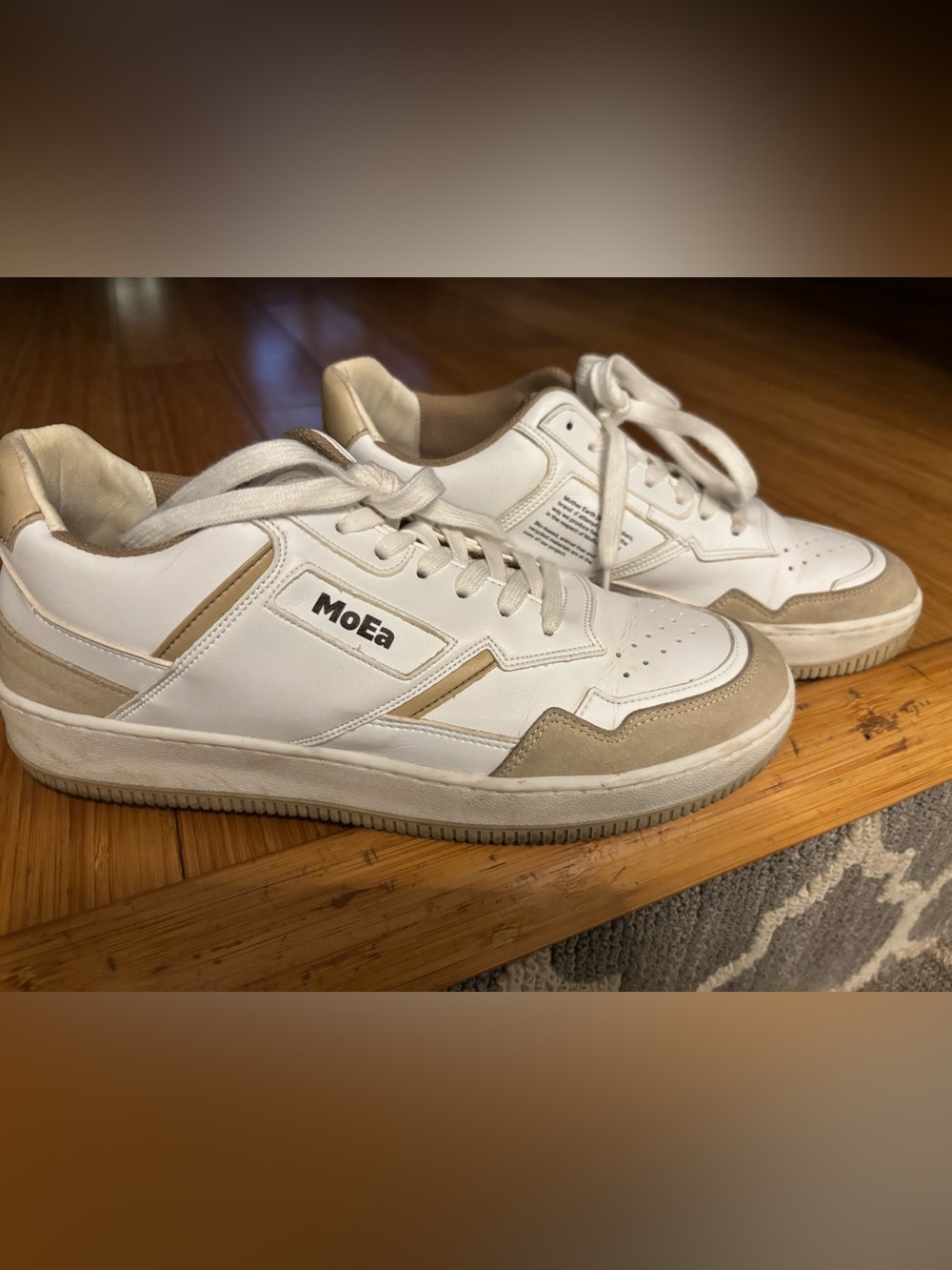 MoEa White & Tan Sneakers – Corn-Based Vegan Material